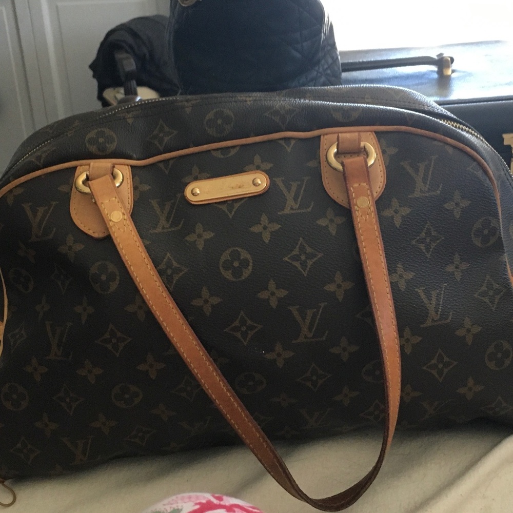 Vuitton shoulder bag